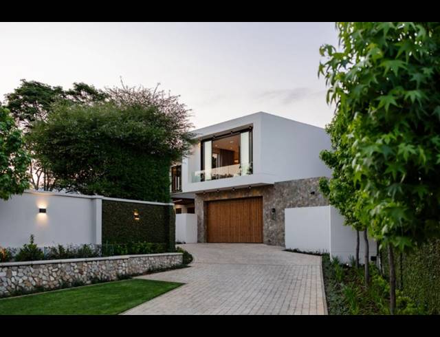 3 BEDROOM HOUSE FOR SALE IN WATERKLOOF RIDGE